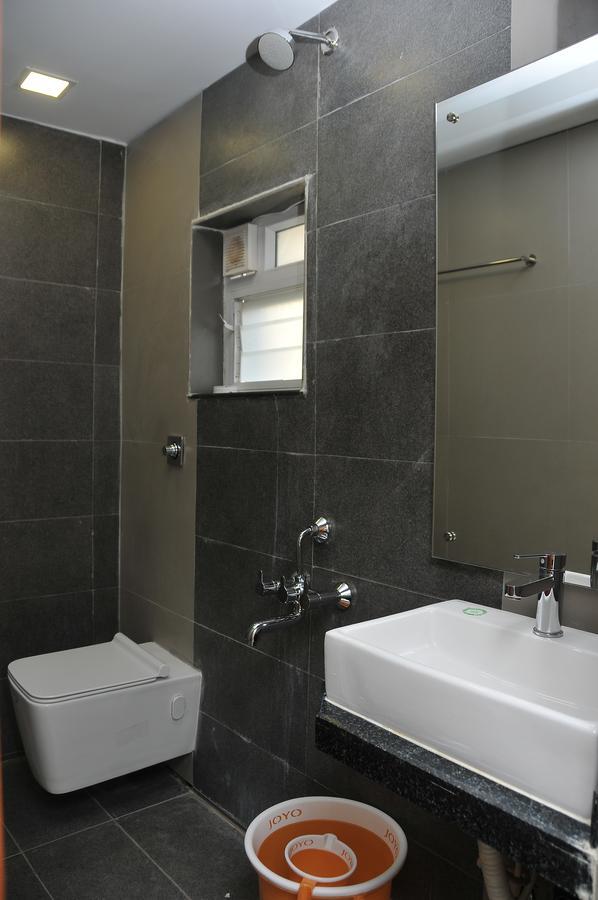 Hotel Pasupala Grand Anantapur Zewnętrze zdjęcie
